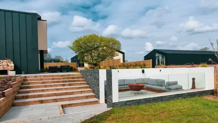 horizon-frameless-glass-balustrade-firepit-sunken-levels